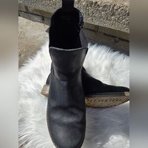 REMONTE Black Boots Women's 7.5 US 38 EU Wool Lined Suede Leather